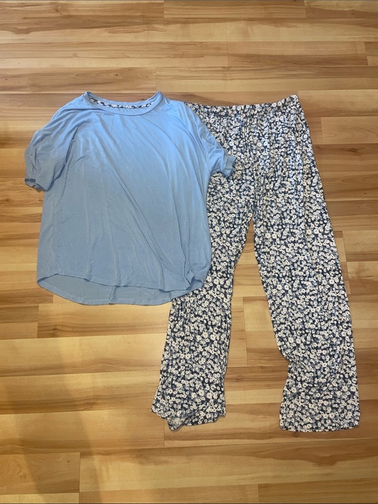 GAP Other - GAP pajama set size medium